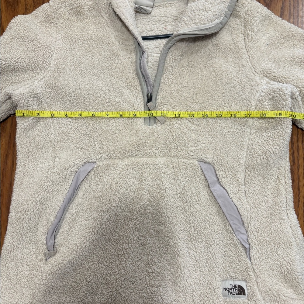 The North Face Off-White Sherpa Fleece